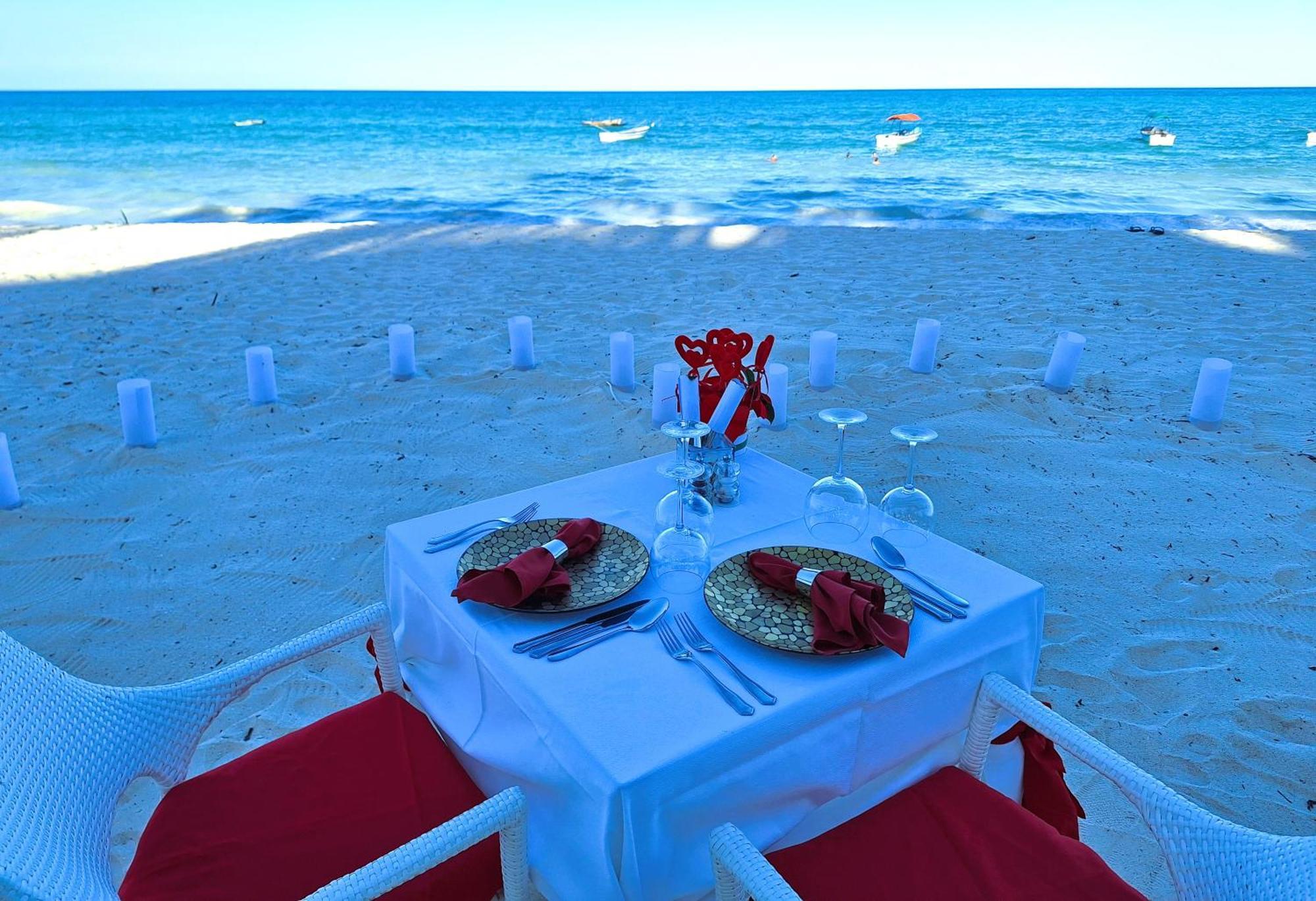 Bianco Azzurro Hotel & Restaurant Làng Làng Pwani Mchangani Ngoại thất bức ảnh