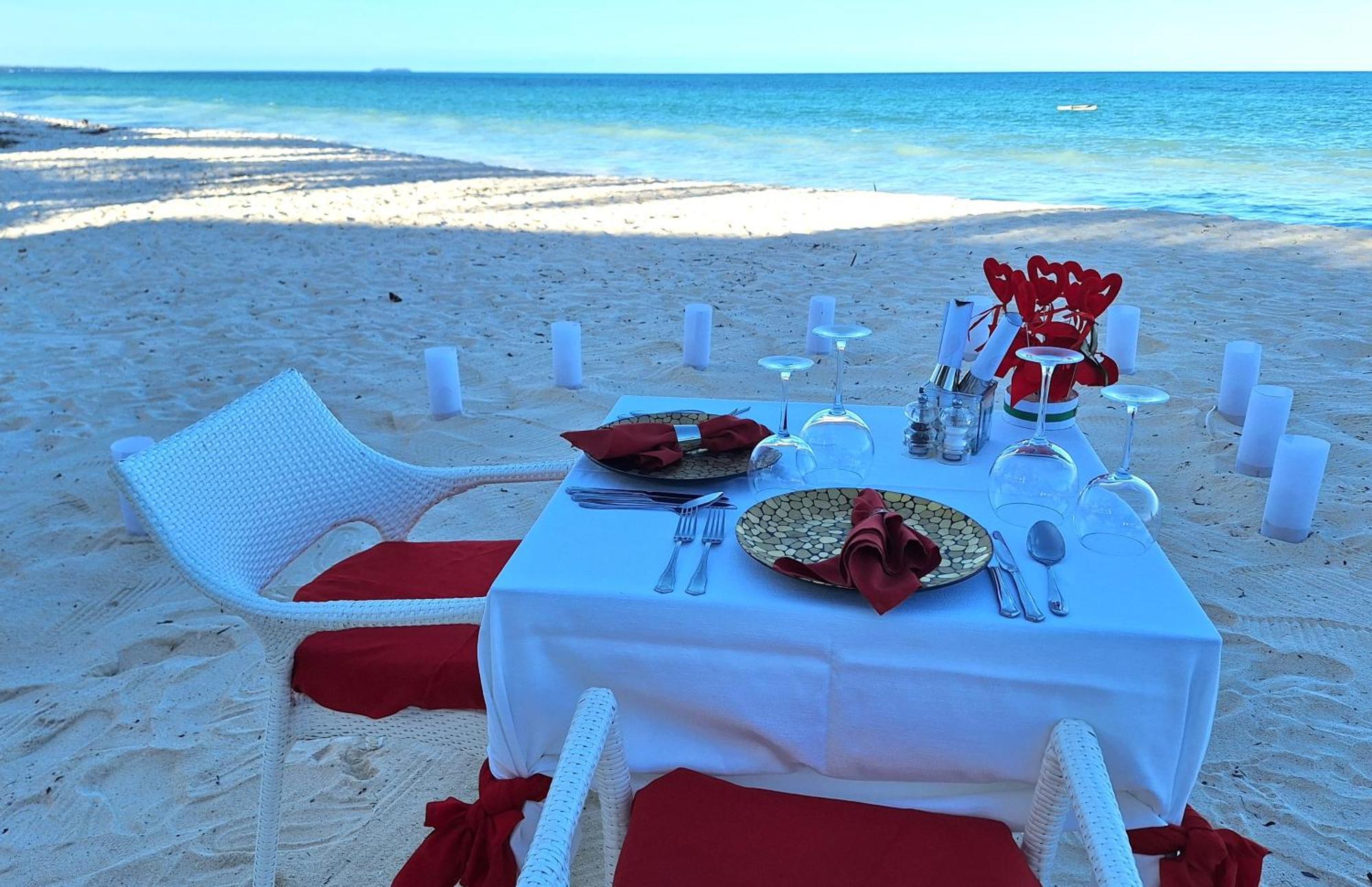 Bianco Azzurro Hotel & Restaurant Làng Làng Pwani Mchangani Ngoại thất bức ảnh